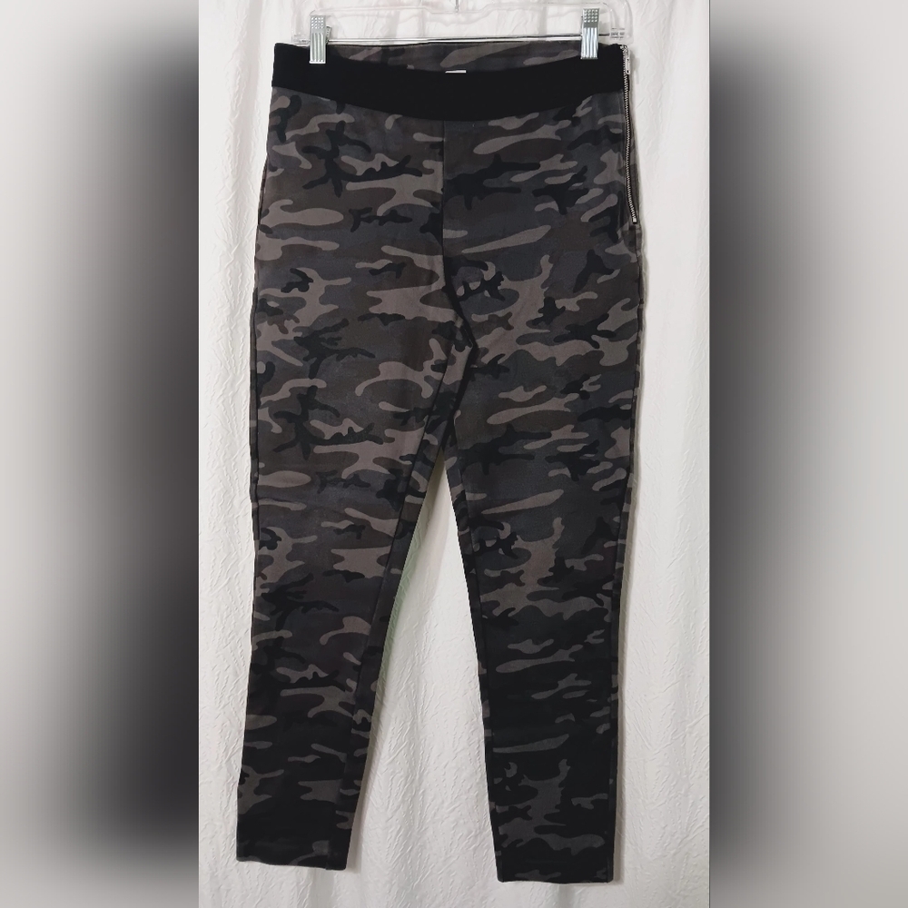 3 X$25. Gap Gray Black Camo Side Zip Leggings Pant M